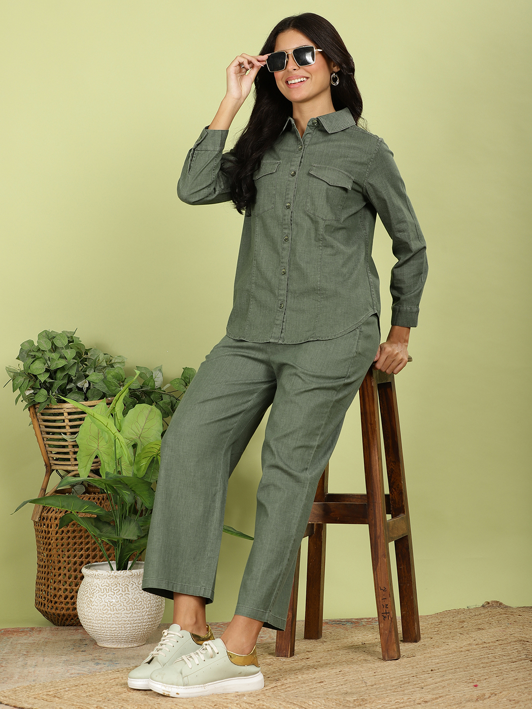 Breezy Indigo Utility Set Green
