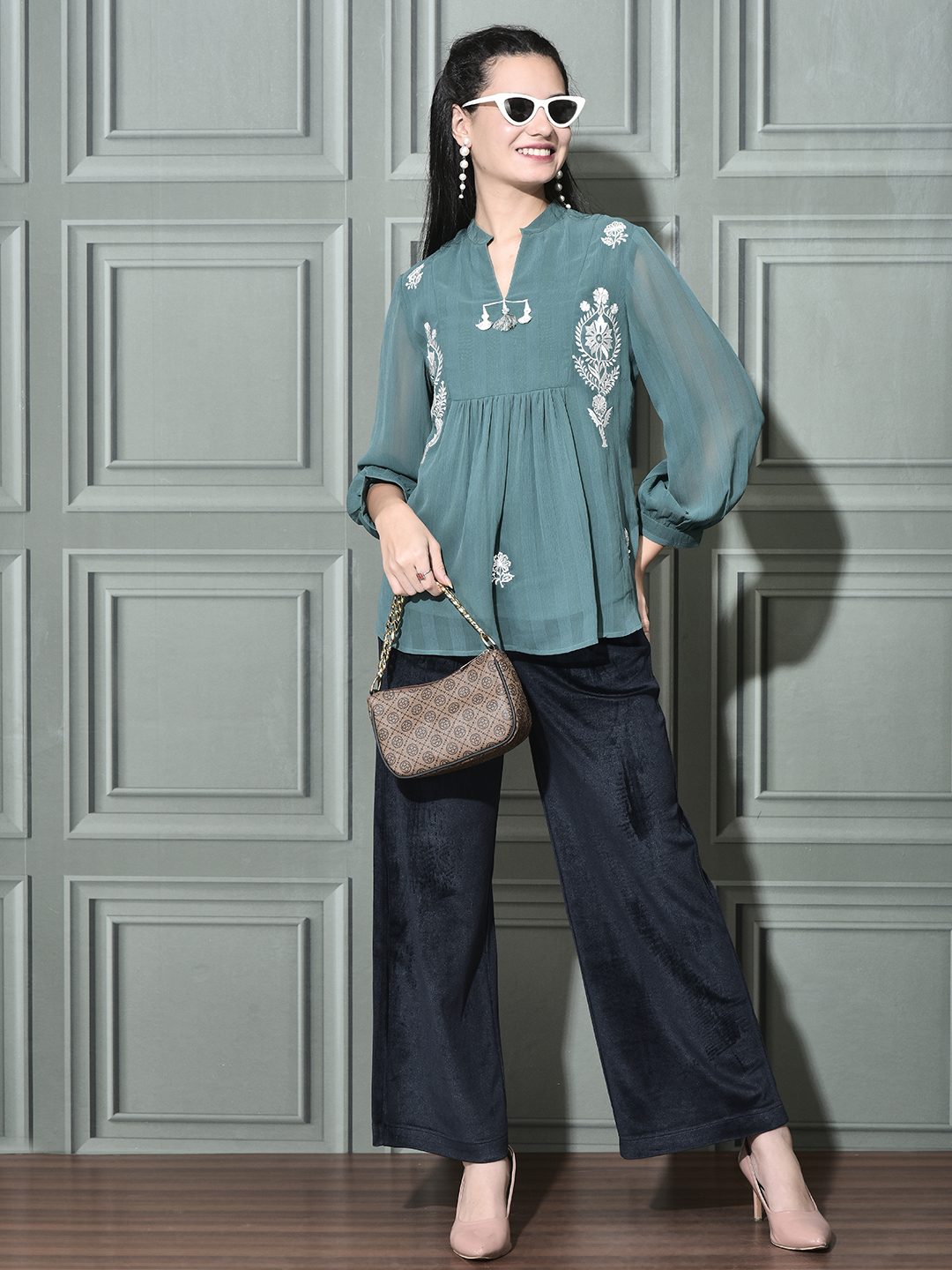 Embroidered floral Top Green