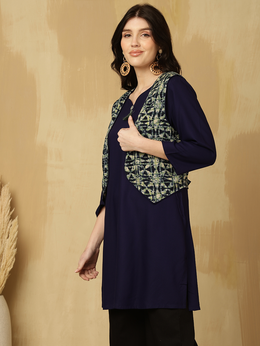 Noir Echo Layered Kurta Navy Blue