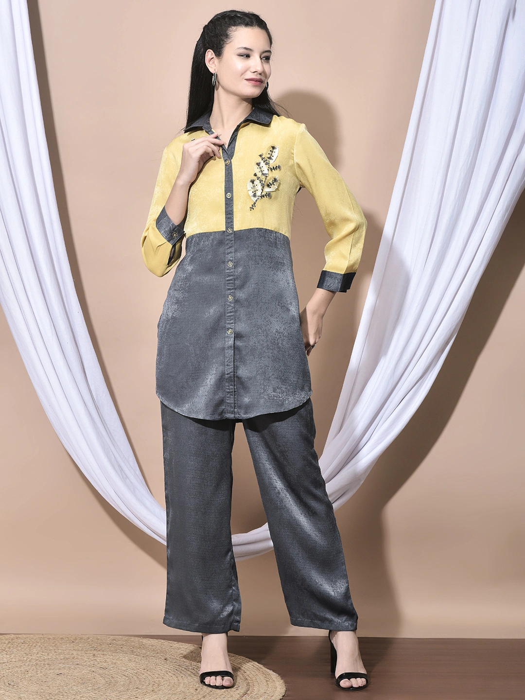 Veloura Bloom Yellow