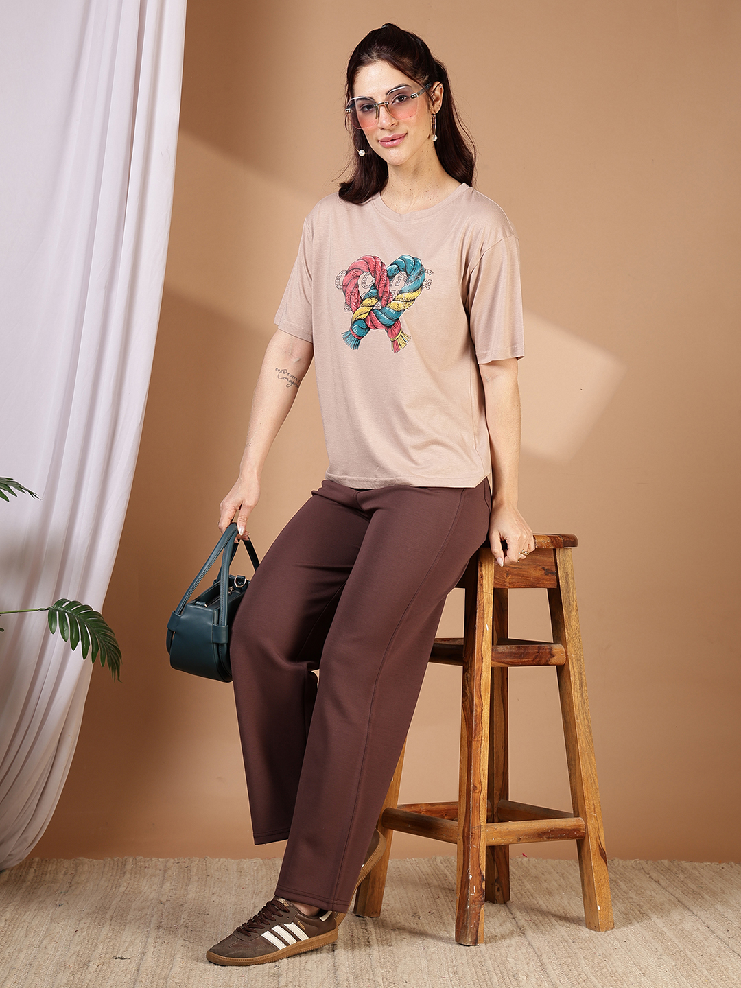 Knot Your Average Tee Beige