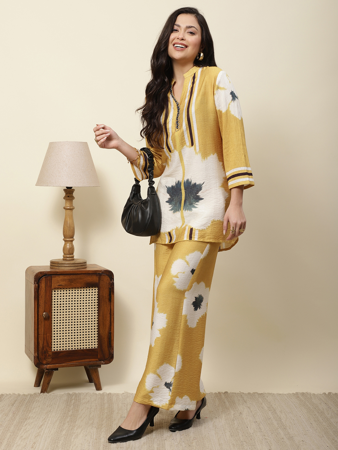 The Azure & Amber Set Mustard