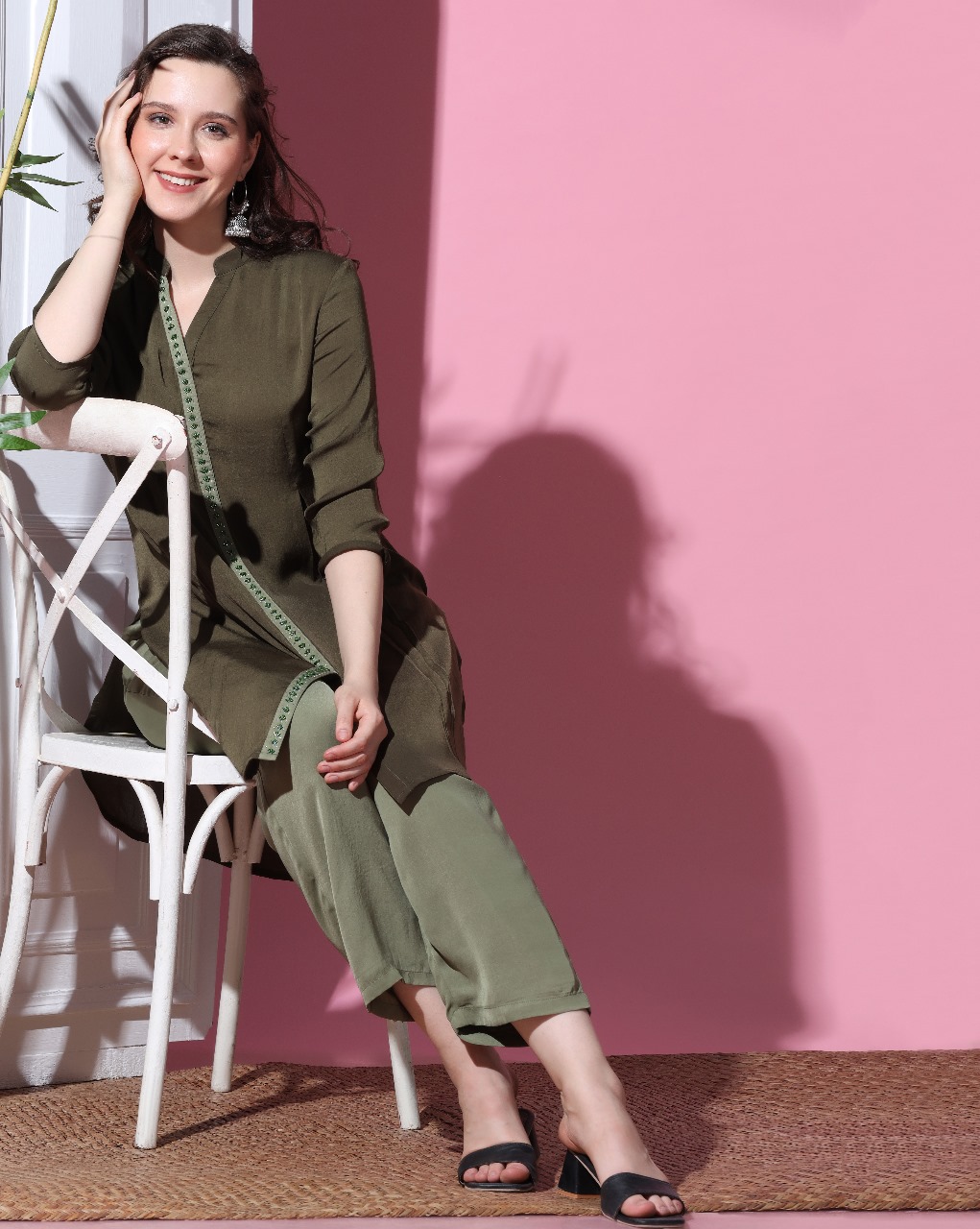 Light Velvet Charm Coord Set Olive