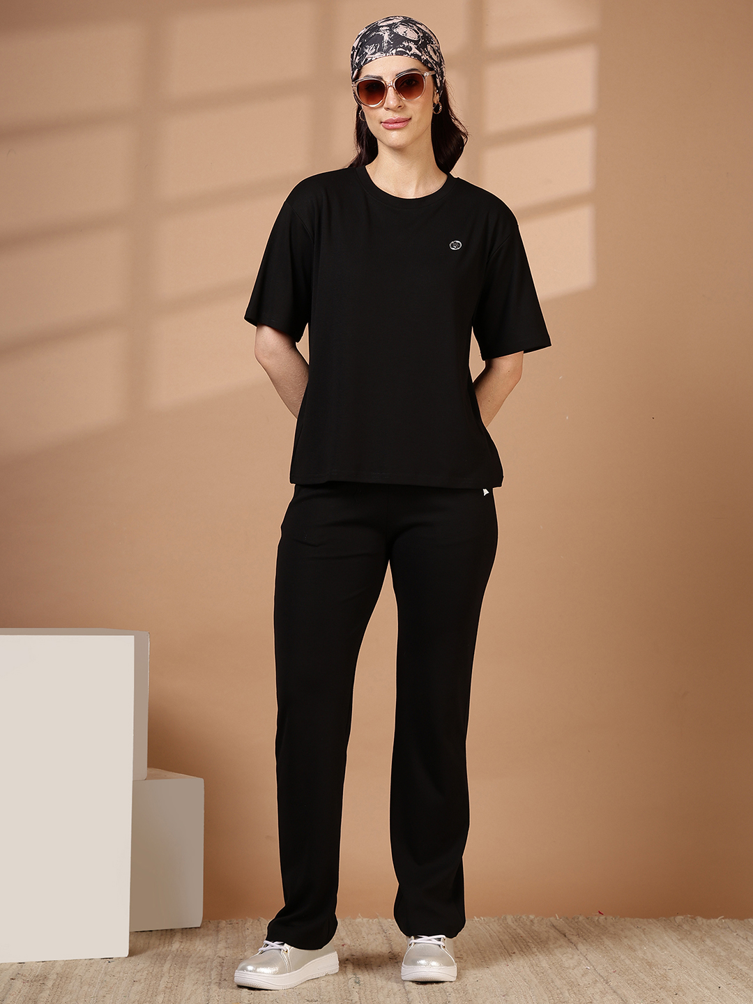 The Structured Air Tees Navy Black